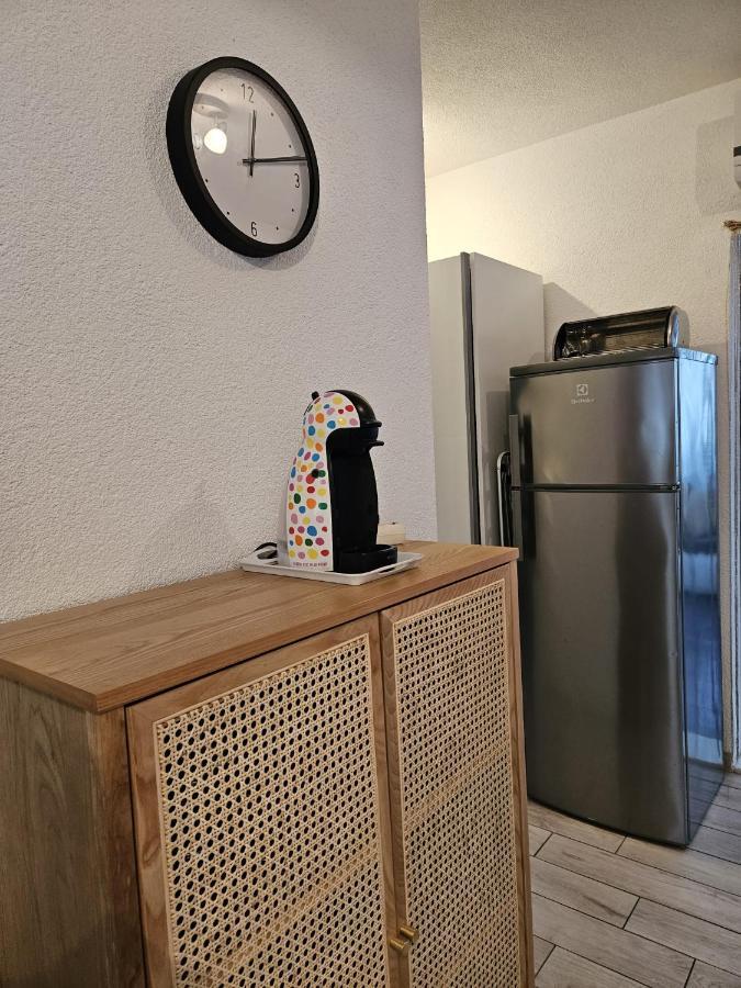 Mala Kuca Ispod Borova Villa Primošten Eksteriør bilde